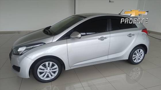 HYUNDAI HB20 1.0 COMFORT 12V FLEX 4P MANUAL